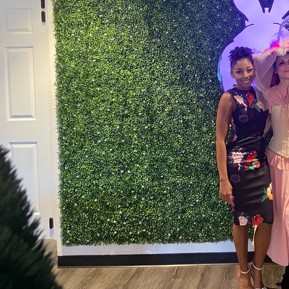 💎MAKE AN OFFER💎Floral Print Midi Dress - Picture 2 of 4